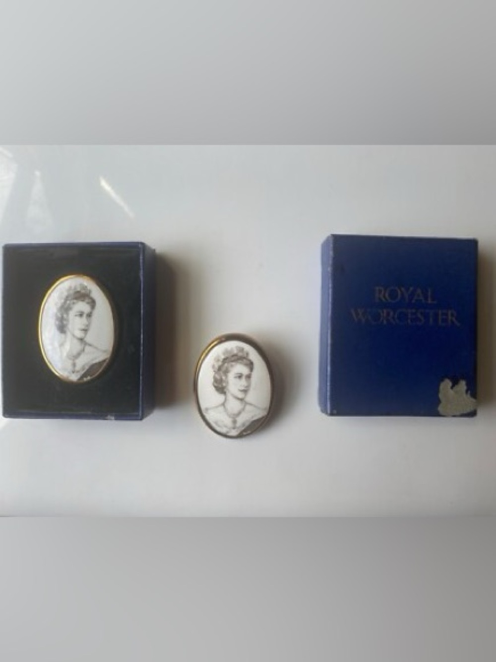 Vintage 1953 Queen Elizabeth II Coronation Portrait Brooch Bone China